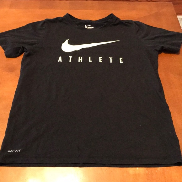 nike shirt athlete